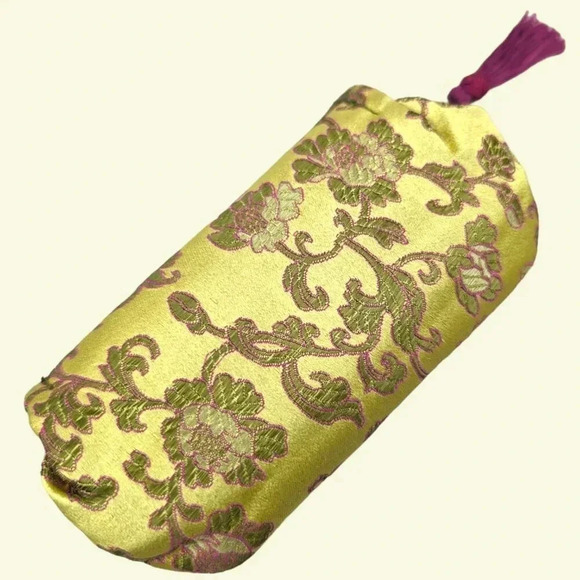 (2/$20) MAC Croc & Floral Lipstick Case - Picture 7 of 7